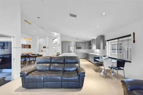 211 Cameron Court Weston FL 33326