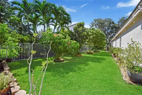 211 Cameron Court Weston FL 33326