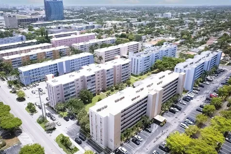 319 NE 14th Avenue Hallandale Beach FL 33009