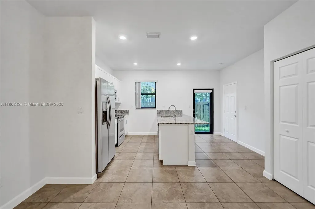 1600 SW 28 Street Fort Lauderdale FL 33315