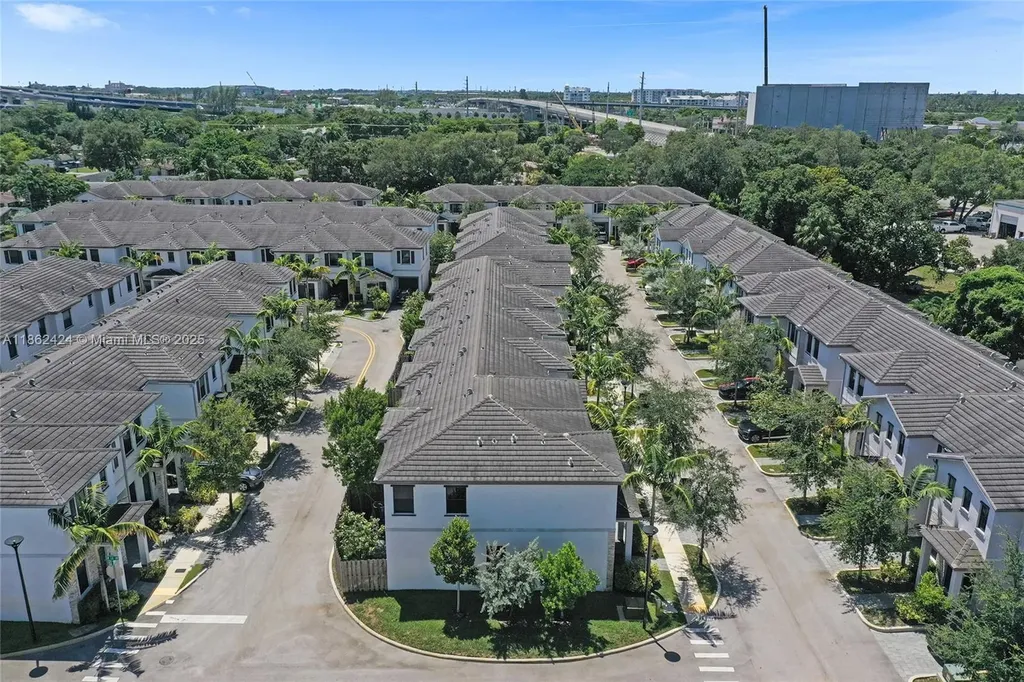 1600 SW 28 Street Fort Lauderdale FL 33315