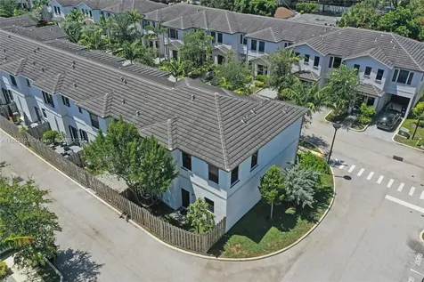 1600 SW 28 Street Fort Lauderdale FL 33315