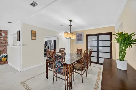 5240 Redwood Court Plantation FL 33317