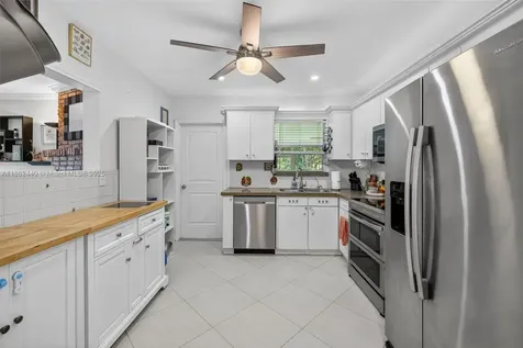 5240 Redwood Court Plantation FL 33317