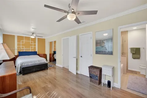 5240 Redwood Court Plantation FL 33317