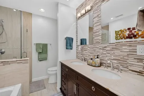 5240 Redwood Court Plantation FL 33317
