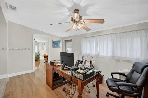 5240 Redwood Court Plantation FL 33317