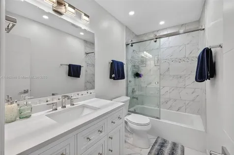 5240 Redwood Court Plantation FL 33317