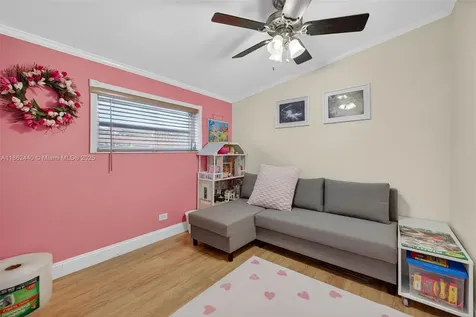 5240 Redwood Court Plantation FL 33317