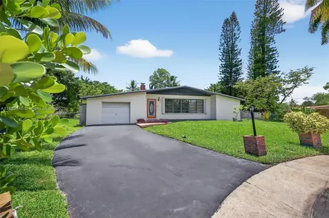 5240 Redwood Court Plantation FL 33317