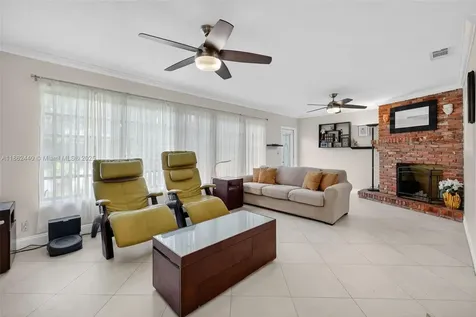 5240 Redwood Court Plantation FL 33317