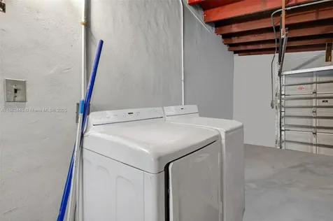 5240 Redwood Court Plantation FL 33317