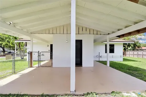 15840 SW 105th Court Miami FL 33157