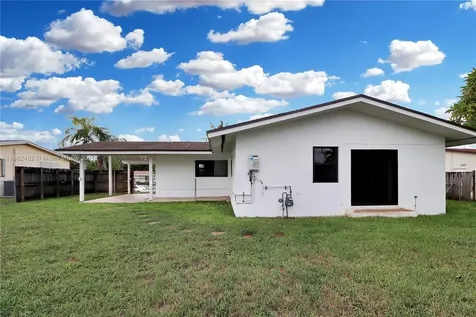 15840 SW 105th Court Miami FL 33157