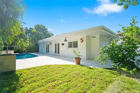 6841 SW 48th Street Miami FL 33155