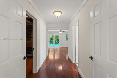 6841 SW 48th Street Miami FL 33155