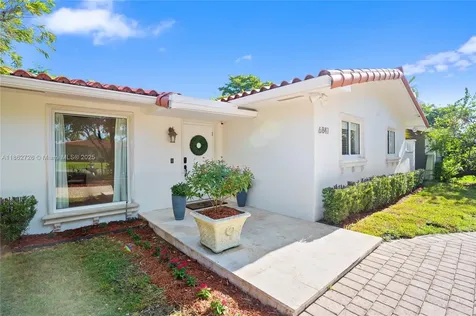 6841 SW 48th Street Miami FL 33155