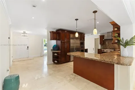 6841 SW 48th Street Miami FL 33155