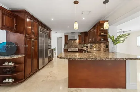 6841 SW 48th Street Miami FL 33155