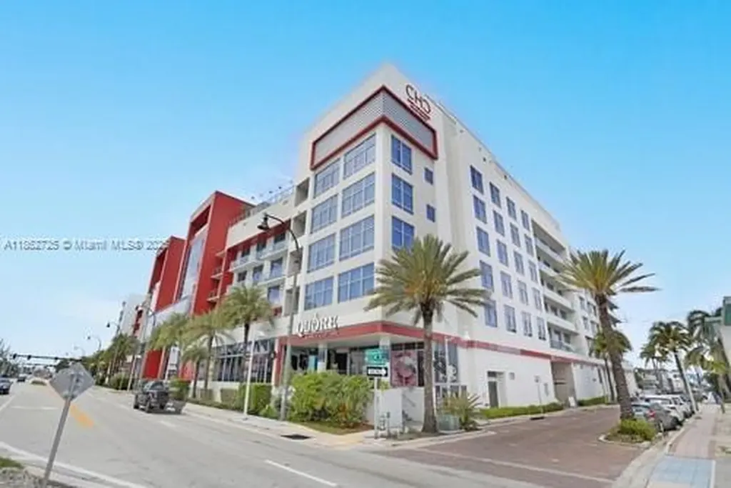 777 N Ocean Drive Hollywood FL 33019