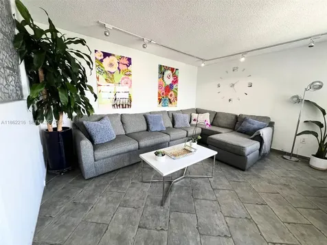 2750 NE 183rd Street Aventura FL 33160