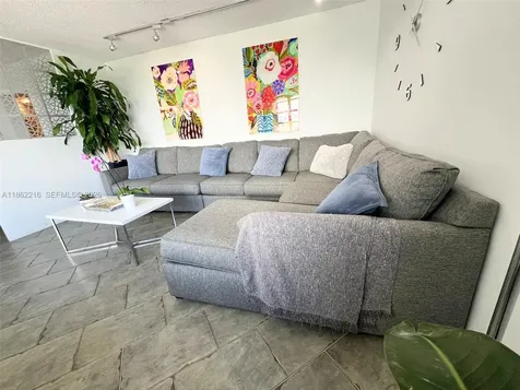 2750 NE 183rd Street Aventura FL 33160