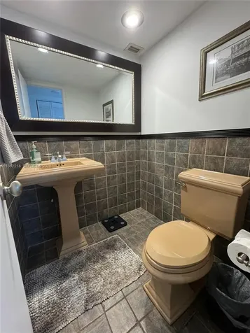 2750 NE 183rd Street Aventura FL 33160