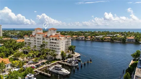 19925 NE 39th Place Aventura FL 33180