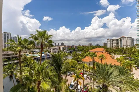 19925 NE 39th Place Aventura FL 33180