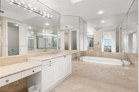 19925 NE 39th Place Aventura FL 33180