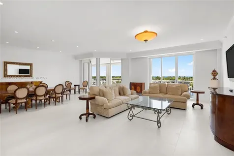 19925 NE 39th Place Aventura FL 33180