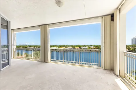 19925 NE 39th Place Aventura FL 33180