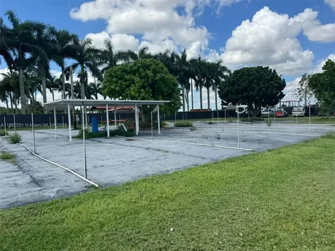 30-68-21-000-3050 0 Homestead FL 33031