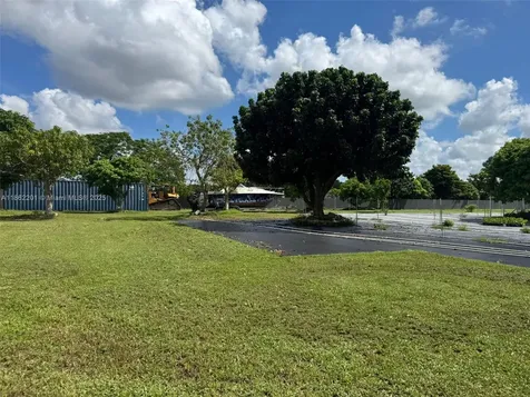 30-68-21-000-3050 0 Homestead FL 33031