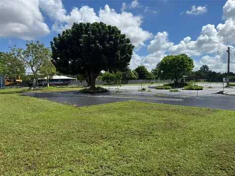 30-68-21-000-3050 0 Homestead FL 33031