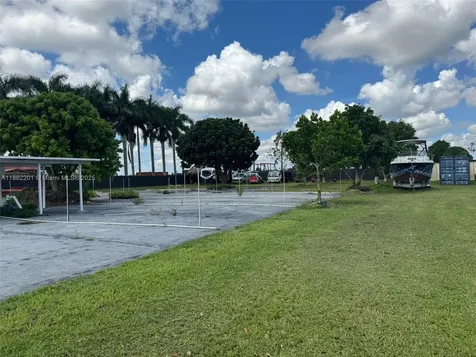 30-68-21-000-3050 0 Homestead FL 33031