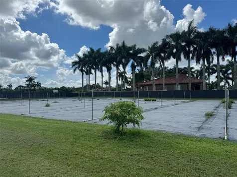 30-68-21-000-3050 0 Homestead FL 33031