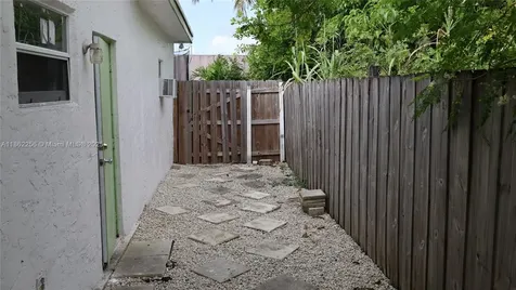 4641 NE 1st Avenue Deerfield Beach FL 33064