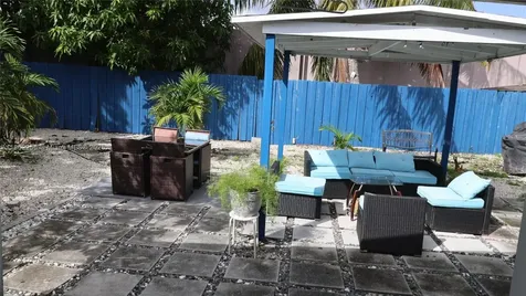 4641 NE 1st Avenue Deerfield Beach FL 33064