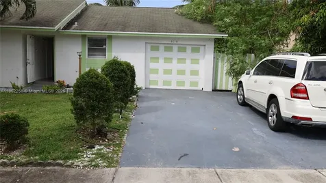 4641 NE 1st Avenue Deerfield Beach FL 33064