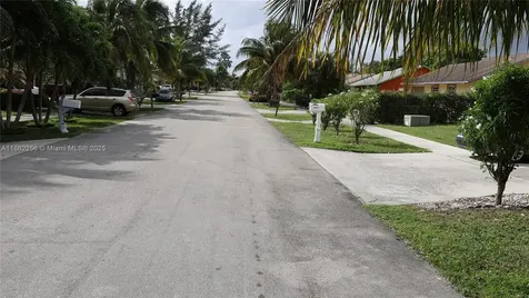4641 NE 1st Avenue Deerfield Beach FL 33064
