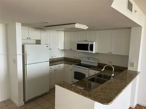 19501 W Country Club Drive Aventura FL 33180