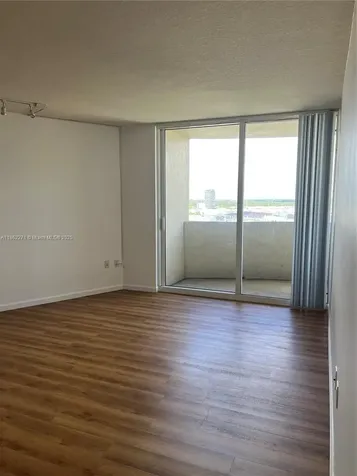 19501 W Country Club Drive Aventura FL 33180