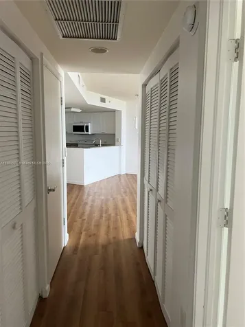 19501 W Country Club Drive Aventura FL 33180