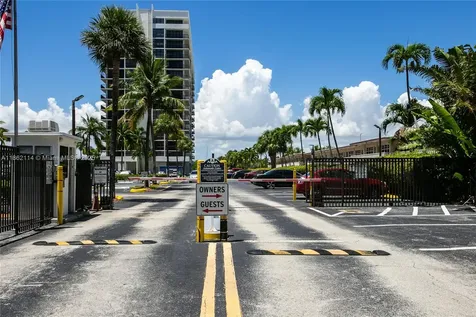 2017 S Ocean Drive Hallandale Beach FL 33009