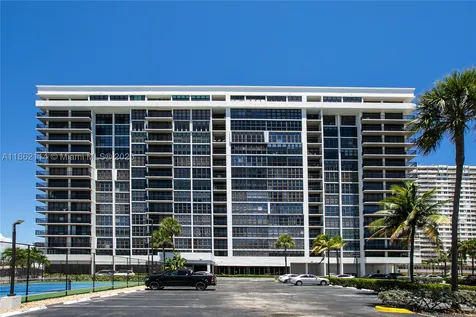 2017 S Ocean Drive Hallandale Beach FL 33009
