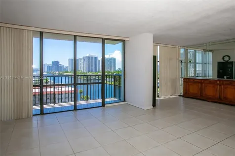 2017 S Ocean Drive Hallandale Beach FL 33009