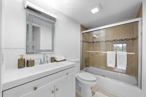 401 Golden Isles Drive Hallandale Beach FL 3010
