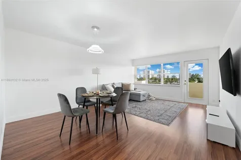 401 Golden Isles Drive Hallandale Beach FL 3010