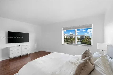 401 Golden Isles Drive Hallandale Beach FL 3010